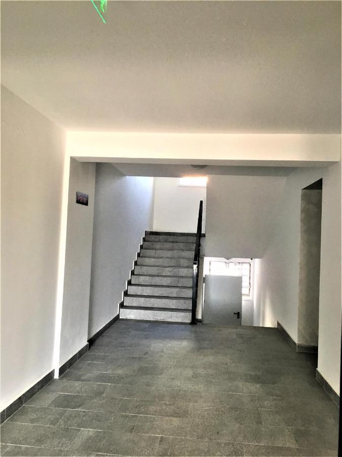 בראשוב Apartment Adelina מראה חיצוני תמונה