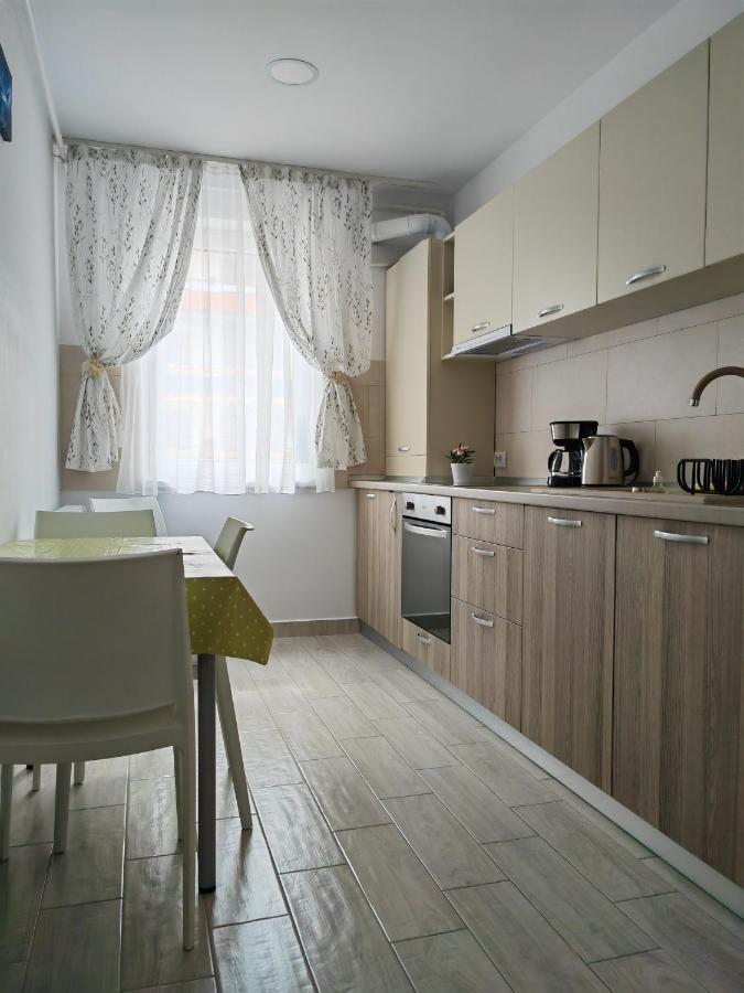 בראשוב Apartment Adelina מראה חיצוני תמונה