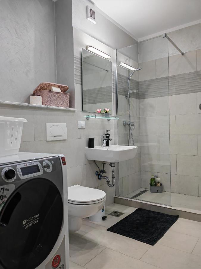 בראשוב Apartment Adelina מראה חיצוני תמונה